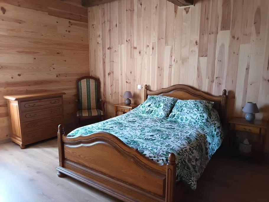 Gite Aux Bois D'En Temps Lunas  외부 사진