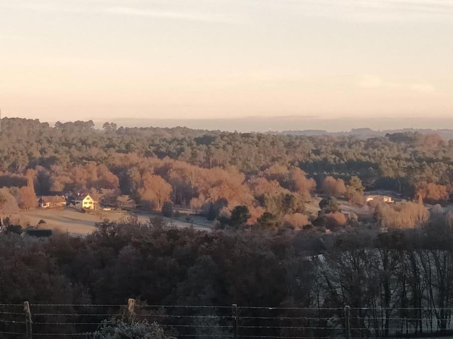 Gite Aux Bois D'En Temps Lunas  외부 사진
